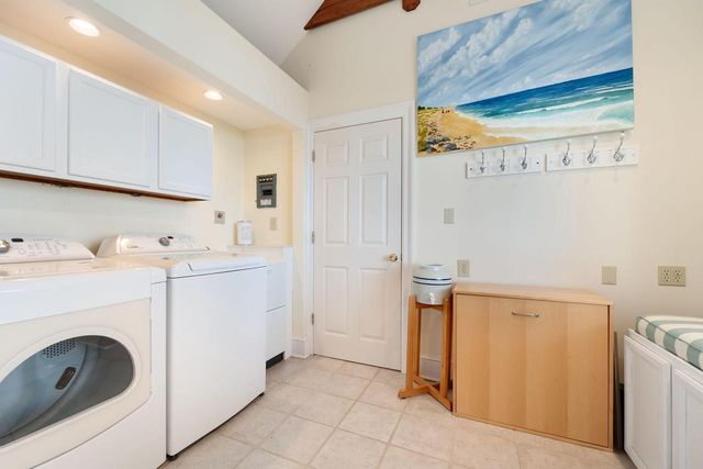 5666 Cedar Beach LANE, Belgium, WI 53004