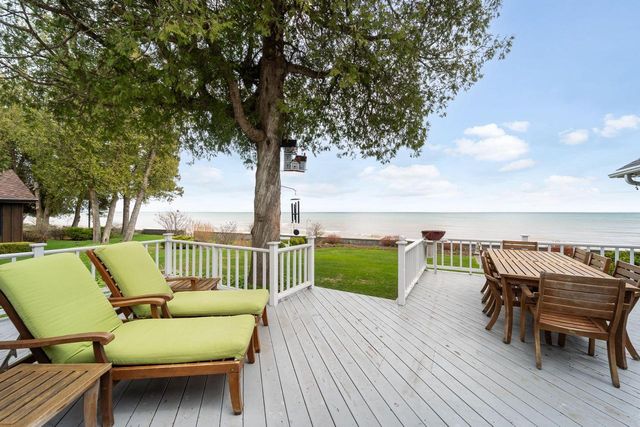 5666 Cedar Beach LANE, Belgium, WI 53004