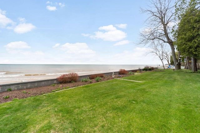 5666 Cedar Beach LANE, Belgium, WI 53004