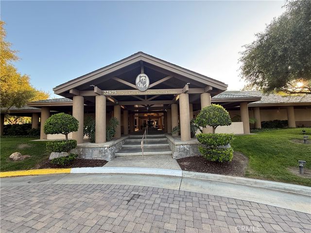 38220 Oaktree Loop, Murrieta, CA 92562