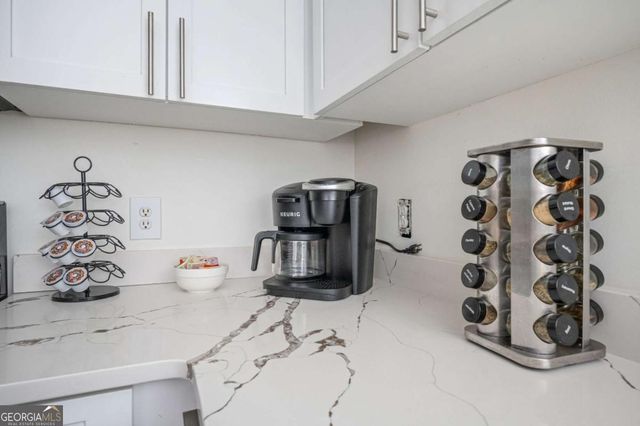 2199 Collins Drive NW, Atlanta, GA 30318