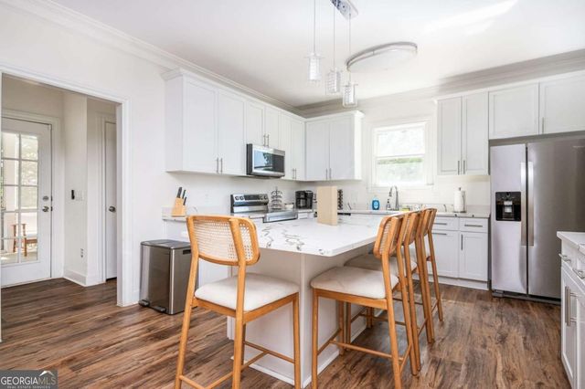 2199 Collins Drive NW, Atlanta, GA 30318