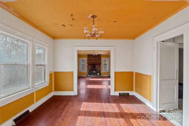 10 Sixth Street, Asheville, NC 28804