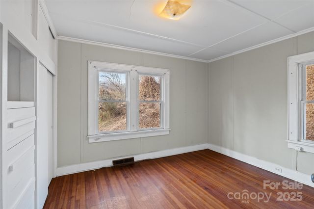 10 Sixth Street, Asheville, NC 28804