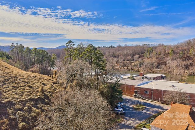 10 Sixth Street, Asheville, NC 28804