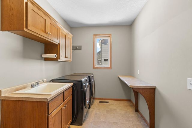 10543 Noble Circle N, Brooklyn Park, MN 55443