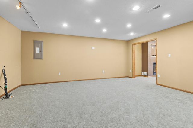 10543 Noble Circle N, Brooklyn Park, MN 55443