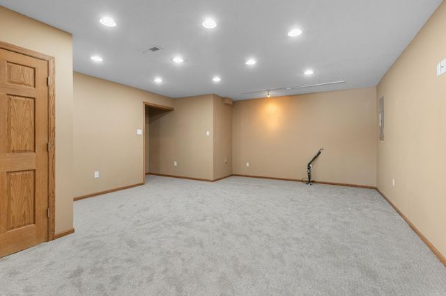 10543 Noble Circle N, Brooklyn Park, MN 55443