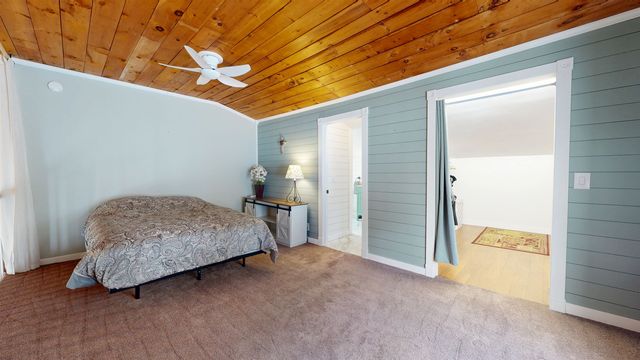 11 Lamore Road, Essex, VT 05452