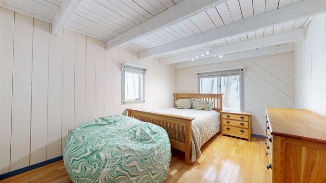 11 Lamore Road, Essex, VT 05452