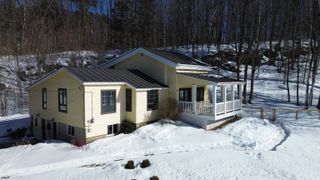 11 Lamore Road, Essex, VT 05452