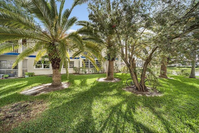 1507 SE Royal Green Circle 102, Port St. Lucie, FL 34952