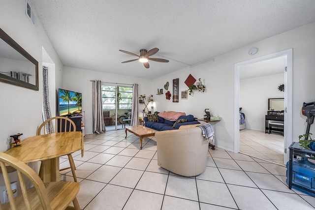 1507 SE Royal Green Circle 102, Port St. Lucie, FL 34952