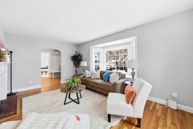 112 Ashcroft Rd, Medford, MA 02155