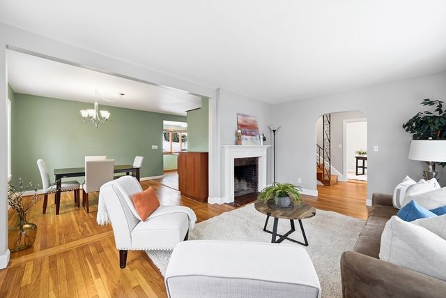 112 Ashcroft Rd, Medford, MA 02155