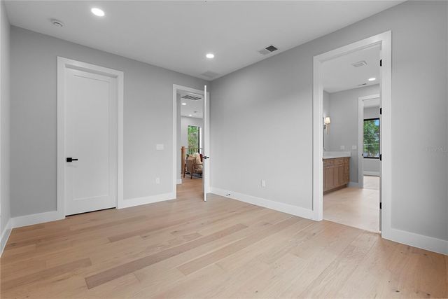 1000 N FOREST AVENUE, Orlando, FL 32803