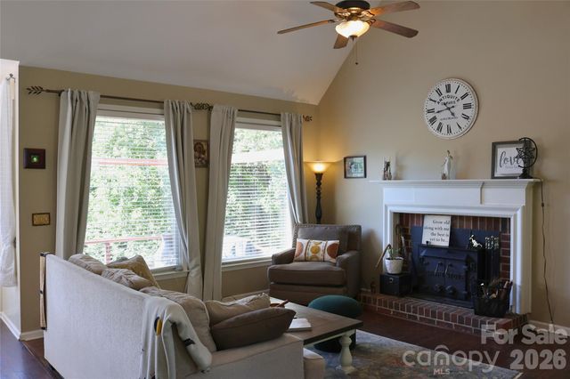 2325 Perry Road, Denver, NC 28037
