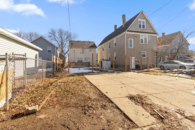 2029 28th STREET, Milwaukee, WI 53208