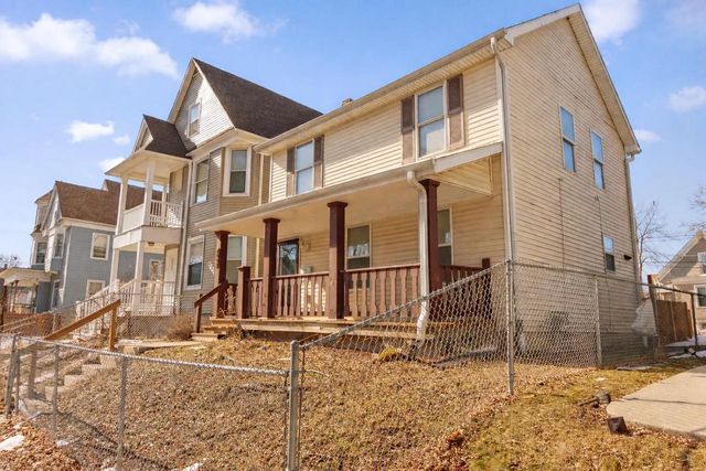 2029 28th STREET, Milwaukee, WI 53208