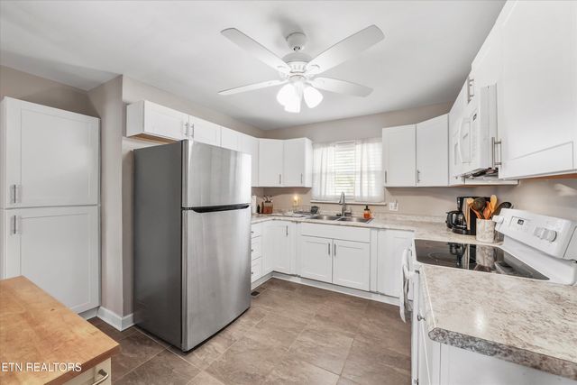 102 Sanford Lane, Oak Ridge, TN 37830