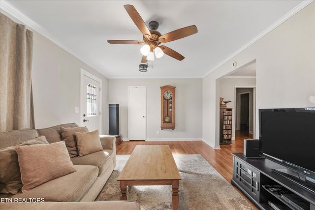 102 Sanford Lane, Oak Ridge, TN 37830