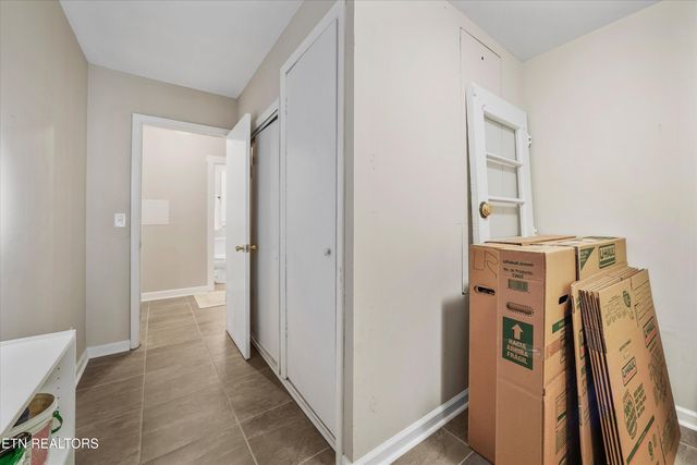 102 Sanford Lane, Oak Ridge, TN 37830