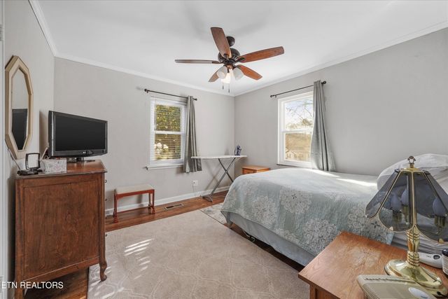 102 Sanford Lane, Oak Ridge, TN 37830