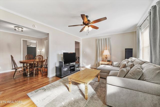 102 Sanford Lane, Oak Ridge, TN 37830