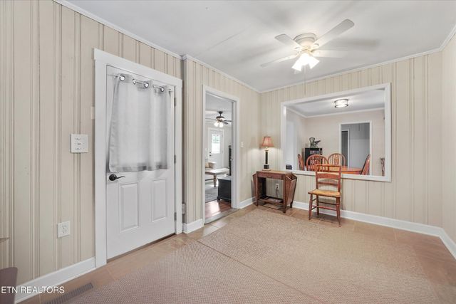 102 Sanford Lane, Oak Ridge, TN 37830