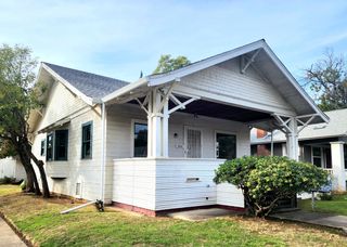 3342 L St, Sacramento, CA 95816