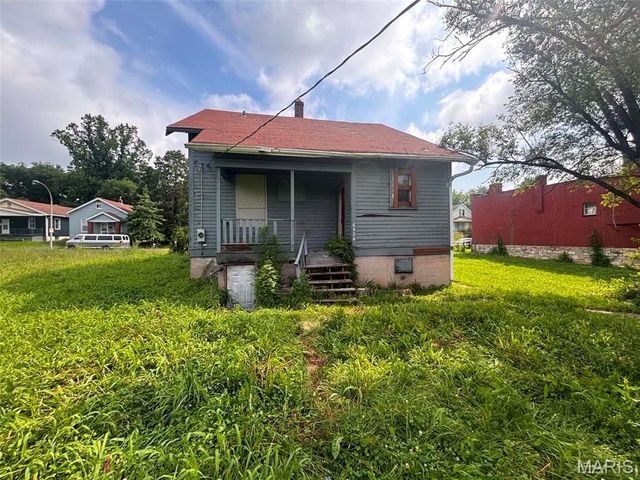 5936 Garesche Avenue, St Louis, MO 63136