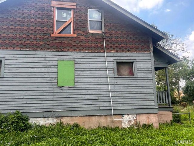 5936 Garesche Avenue, St Louis, MO 63136