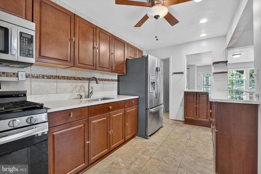 Image 11 of property listing at 1149 PELHAM WOOD, Parkville, MD 21234