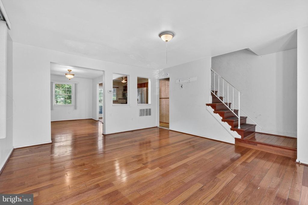 Image 5 of property listing at 1149 PELHAM WOOD, Parkville, MD 21234
