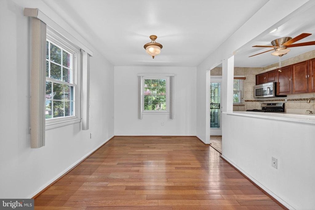 Image 7 of property listing at 1149 PELHAM WOOD, Parkville, MD 21234