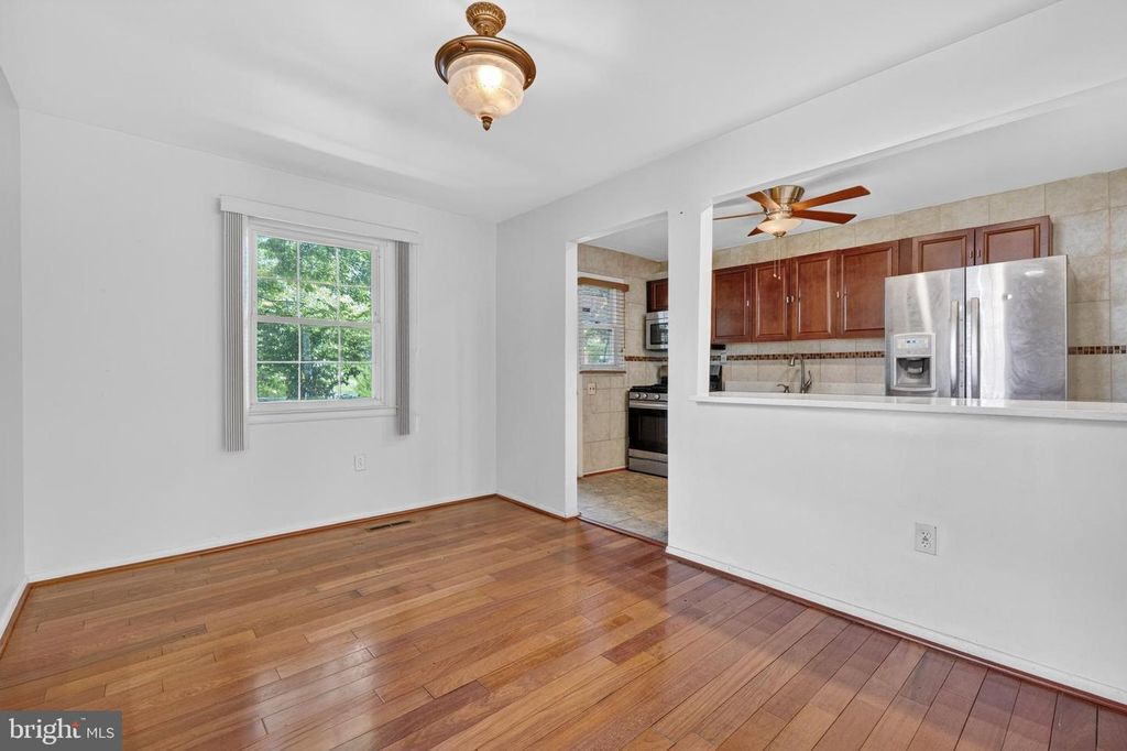 Image 9 of property listing at 1149 PELHAM WOOD, Parkville, MD 21234