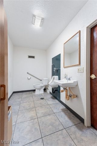 1225 Gross Avenue NE, Canton, OH 44705