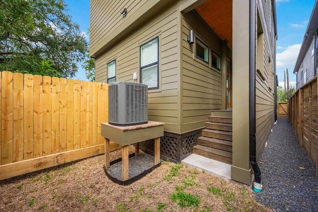 3327 Cornell Street B, Houston, TX 77022