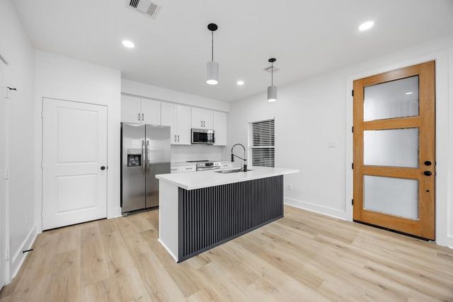 3327 Cornell Street B, Houston, TX 77022
