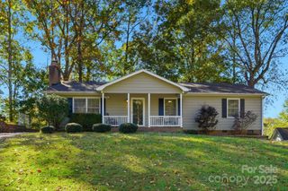 325 Treeline Drive, Belmont, NC 28012