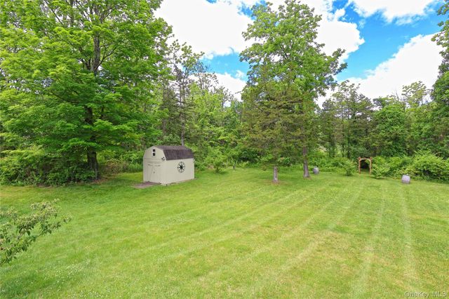 34 Palmer Circle, Poughquag, NY 12570