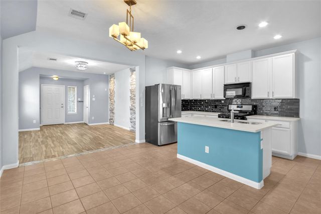 10939 Clearsable Lane, Houston, TX 77034