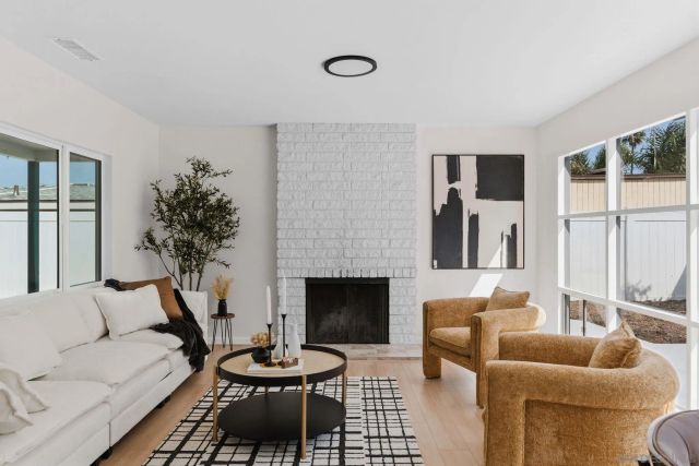 2835 Deerpark Dr., San Diego, CA 92110