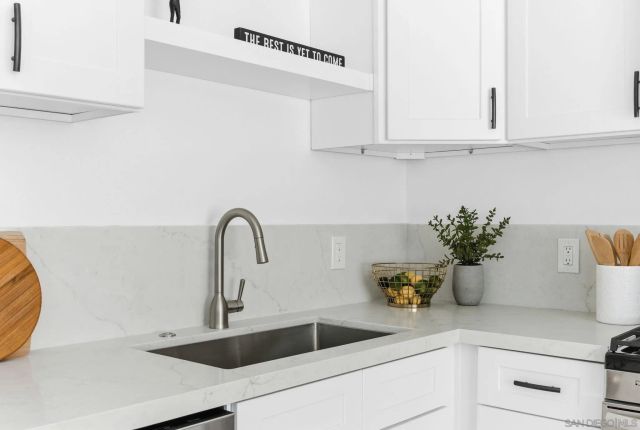 2835 Deerpark Dr., San Diego, CA 92110