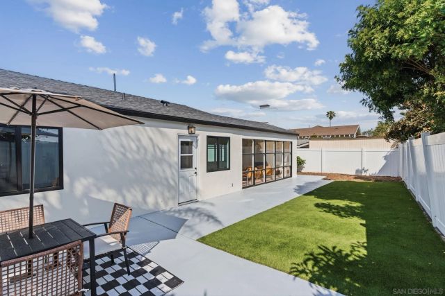 2835 Deerpark Dr., San Diego, CA 92110