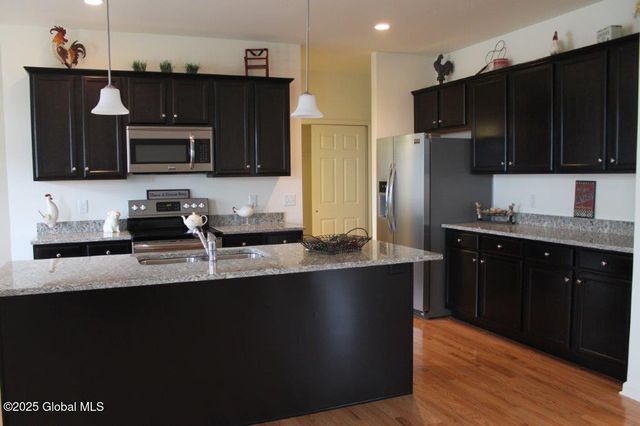 1468 Castleridge Road, Schodack, NY 12033