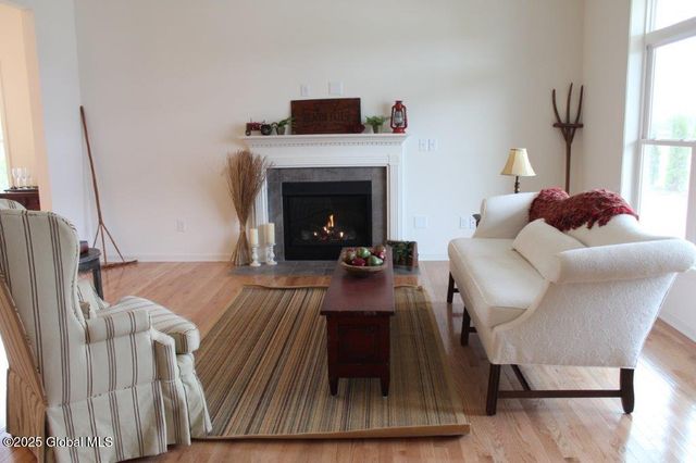 1468 Castleridge Road, Schodack, NY 12033