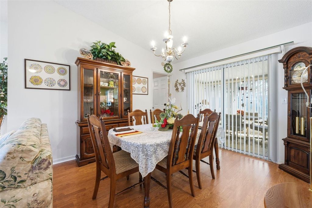 Image 18 of property listing at 10780 SE 174TH PLACE, Summerfield, FL 34491