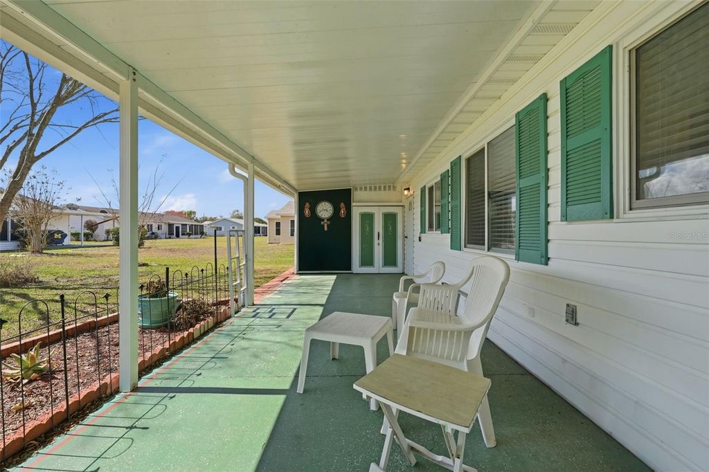 Image 32 of property listing at 10780 SE 174TH PLACE, Summerfield, FL 34491