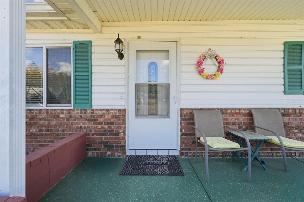 Image 5 of property listing at 10780 SE 174TH PLACE, Summerfield, FL 34491